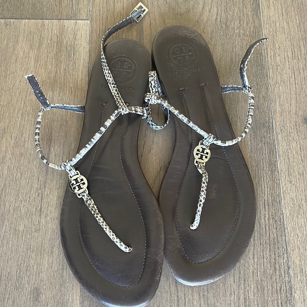 Snakeskin print sandals